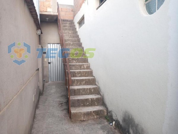 Duas casas e duas lojas à venda por R$ 190.000,00 Foto 27