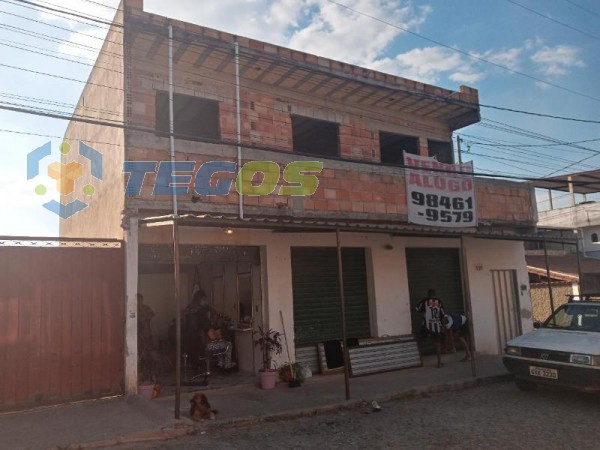 Duas casas e duas lojas à venda por R$ 190.000,00 Foto 1