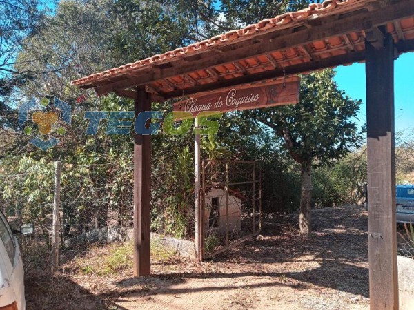 Chácara de 3.000 m2 com casa à venda por R$ 400.000,00 Foto 2