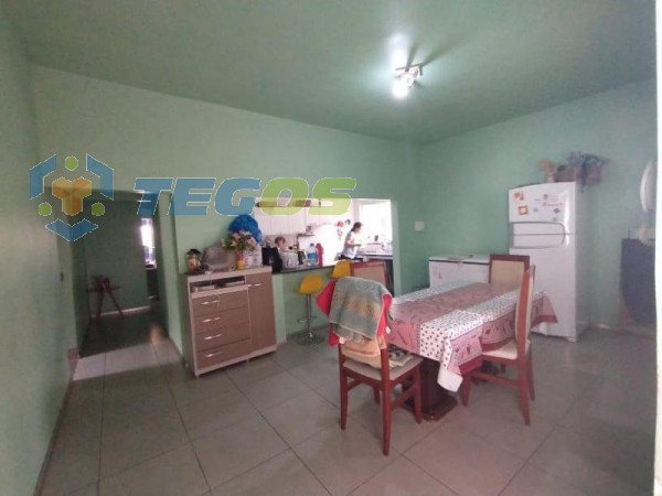 excelente casa com 2 dormitórios, 2 banheiros e espaço muito bom Foto 18