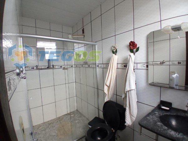 Casa e loja em ótimo ponto comercial por R$ 300.000,00 Foto 12