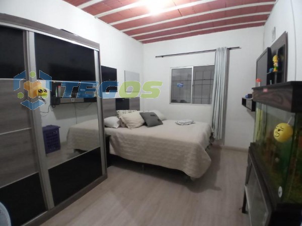 Casa com 03 dormitórios à venda por R$ 450.000,00 no Veneza locação R$2.048,40 Foto 9