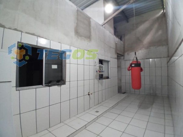 Casa com 03 dormitórios à venda por R$ 450.000,00 no Veneza locação R$2.048,40 Foto 14