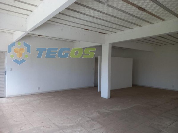 Loja de 360m² para locação por R$ 865,90 Foto 4