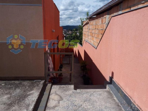 Casa com 02 dormitórios à venda por R$ 130.000,00 Foto 2