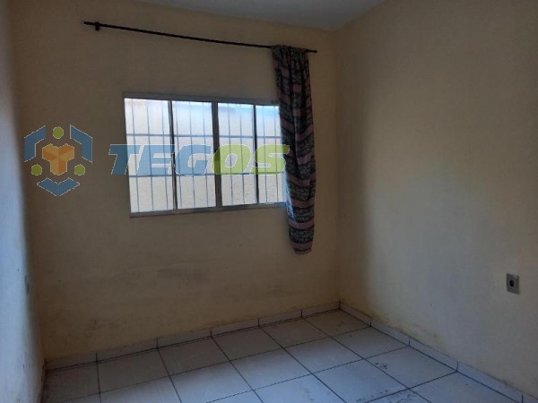 Casa com 02 dormitórios à venda por R$ 120.000,00 Foto 4