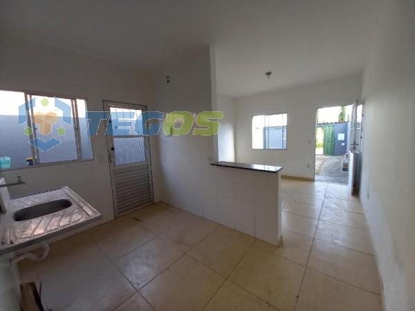 Casa à venda com 02 dormitórios por R$ 120.000,00 Foto 6