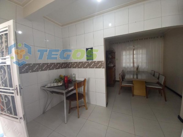 Casa com piscina e 03 dormitórios à venda por R$ 750.000,00 no Veneza Foto 15