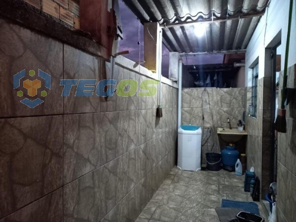 Casa com 2 quartos à venda por R$ 110.000,00 Foto 3