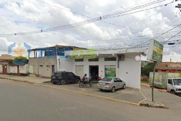 EXCELENTE LOJA EM ÁREA COMERCIAL PUJANTE PRÓXIMO A SUPERMERCADO COM ESTACIONAMENTO Foto 1