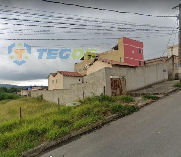 Três Casas Inacabadas, para termino, Excelente investimento com retorno garantido, projeto e documentos dentro do programa 