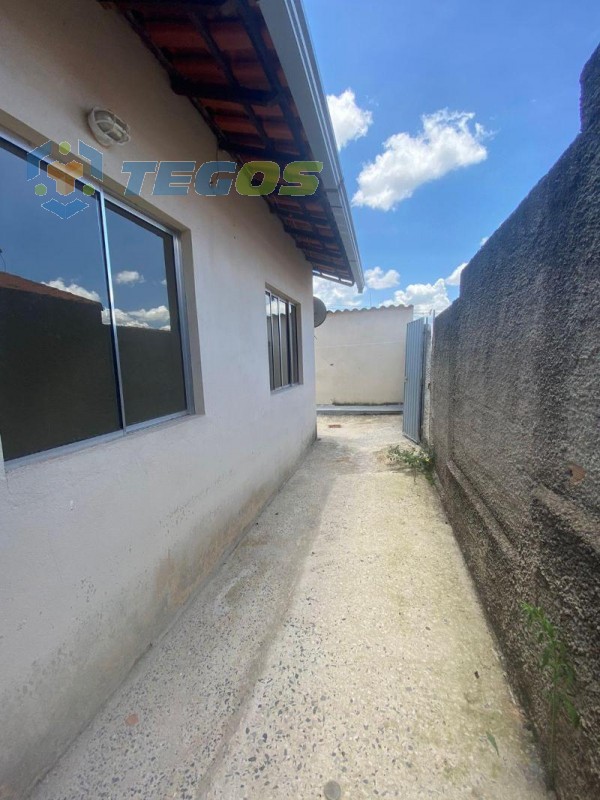 Casa à venda no bairro Veneza por R$ 138.000,00 Foto 3