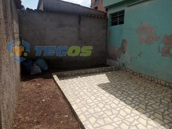 Excelente casa otima localização no bairro CONJUNTO HERINQUE SAPORI Foto 19