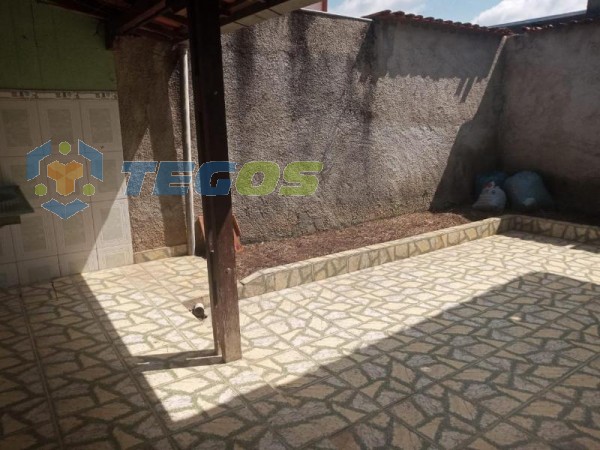 Excelente casa otima localização no bairro CONJUNTO HERINQUE SAPORI Foto 18