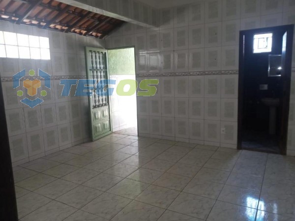 Excelente casa otima localização no bairro CONJUNTO HERINQUE SAPORI Foto 8