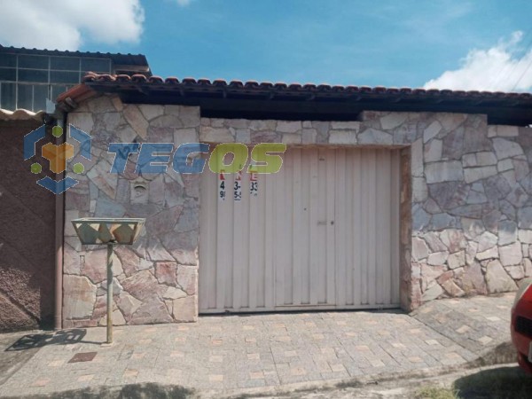 Excelente casa otima localização no bairro CONJUNTO HERINQUE SAPORI Foto 1