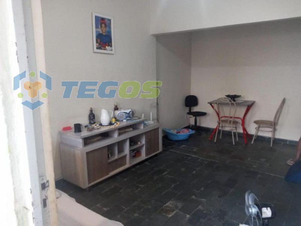 Excelente casa com comercial Foto 16