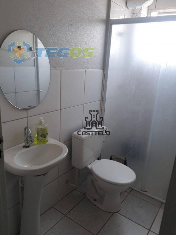 Apartamento à venda, 61 m² por R$ 110.000 - Jardim Itapoá - Londrina/PR Foto 4