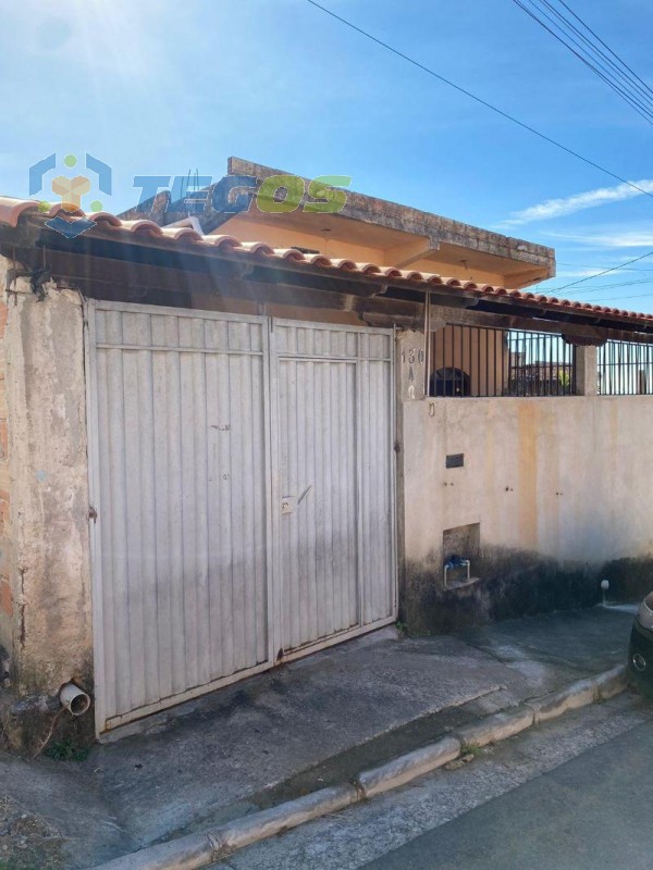 Não perca! são 4 lotes sendo que uma dela possuir uma belíssima casa Foto 2