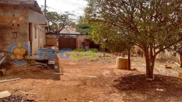 Lote localizado em Retiro. 0 quartos, 0 banheiros e 0 vagas. Foto 4