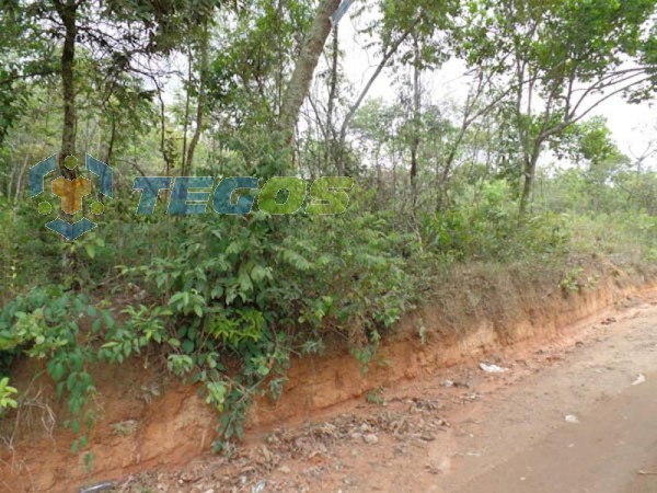 Lote localizado em Retiro. 0 quartos, 0 banheiros e 0 vagas. Foto 6