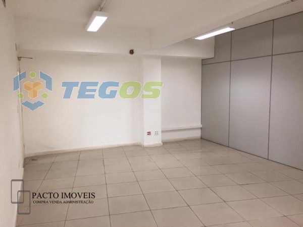 Excelente conjunto de salas comerciais medindo 680m2 cada andar Foto 3