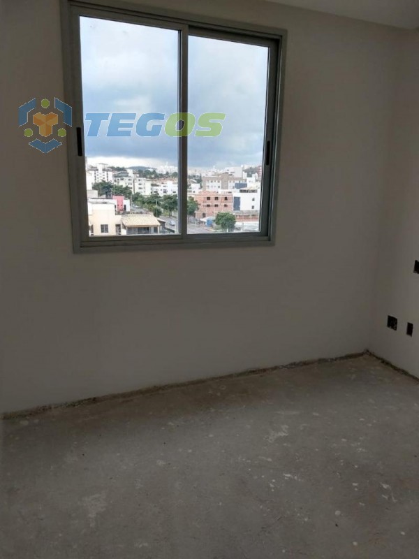 Apartamento com 99m2 03 quartos,02 Banho social, elevador e 5 vagas. Foto 5