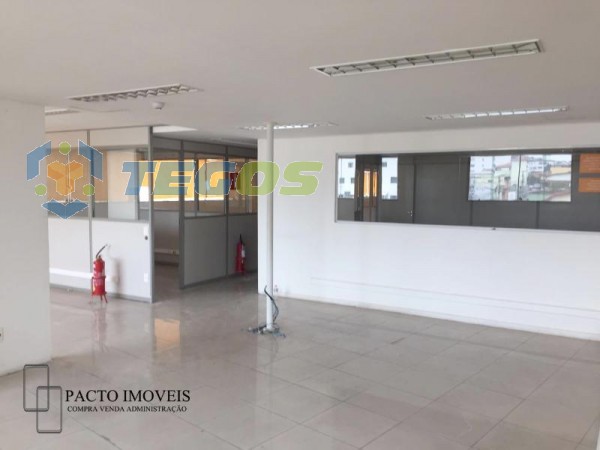 Excelente conjunto de salas comerciais medindo 680m2 cada andar Foto 4