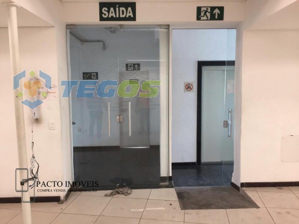 Excelente conjunto de salas comerciais medindo 680m2 cada andar Foto 15