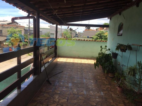 Vende-se 03 casas e 02 barracões com +-1200m2 no Água Branca em Contagem. Foto 15