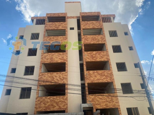 EXCELENTE APARTAMENTO COM ÁREA PRIVATIVA Foto 3