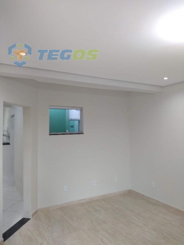 CASA GEMINADA COM 02 QUARTOS SENDO UM SUÍTE Foto 5