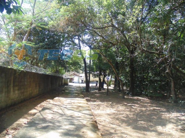 Lote localizado em Jardim Encantado. 0 quartos, 0 banheiros e 0 vagas. Foto 2