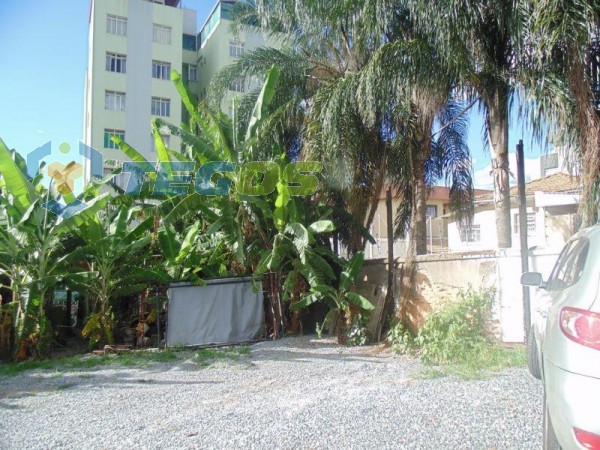 Lote Comercial localizado em Padre Eustáquio com área útil 877.00 m². Foto 1