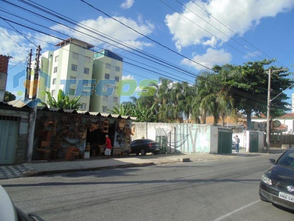 Lote Comercial localizado em Padre Eustáquio com área útil 877.00 m². Foto 2