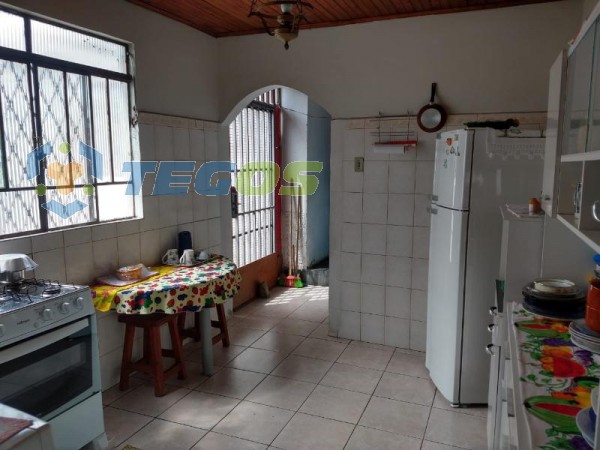 Casa localizado em Califórnia. 3 quartos, 2 banheiros e 1 vagas. Foto 3