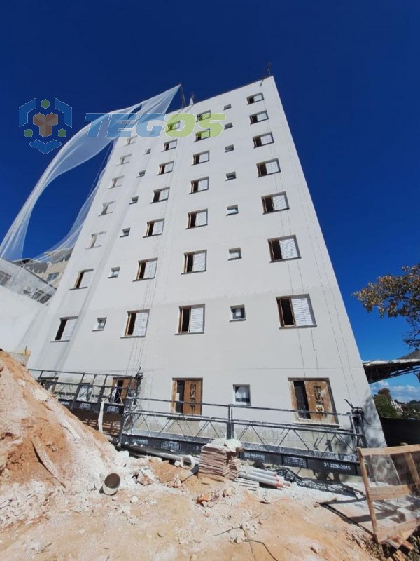 Apartamento localizado em Coração Eucarístico. 2 quartos, 1 banheiros e 1 vagas. Foto 2