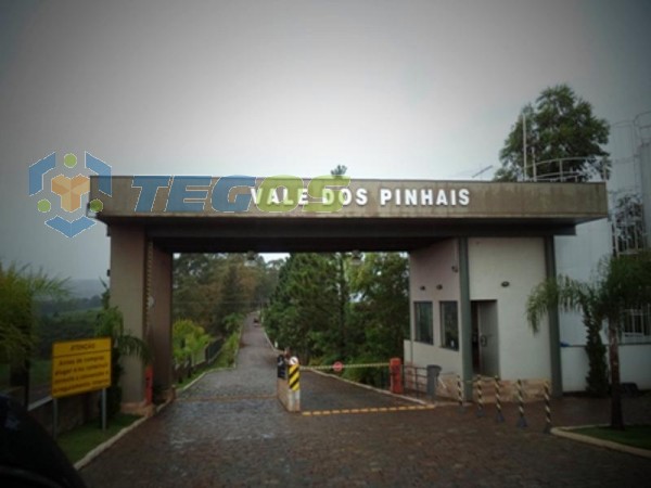 Lote localizado em Vale Dos Pinhais. 0 quartos, 0 banheiros e 0 vagas. Foto 3