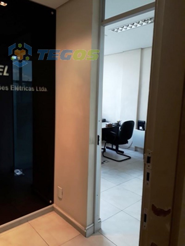 Sala localizado em Santo Agostinho com área útil 40.83 m². Foto 7