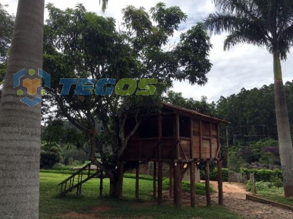 Fazenda localizado em Centro. 4 quartos (4 suítes), 3 banheiros e 10 vagas. Foto 16