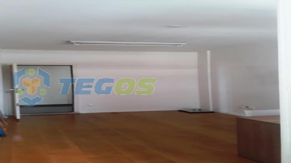 Sala localizado em Estoril com área útil 25.00 m². Foto 4