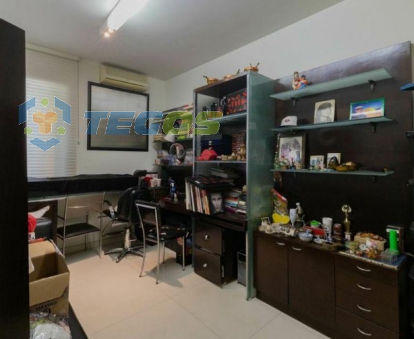 Apartamento localizado em Lourdes. 4 quartos (3 suítes), 5 banheiros e 3 vagas. Foto 12