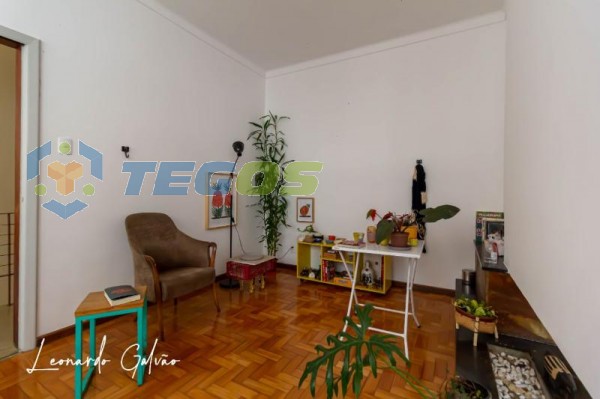 Apartamento localizado em Savassi. 3 quartos, 2 banheiros e 1 vagas. Foto 3