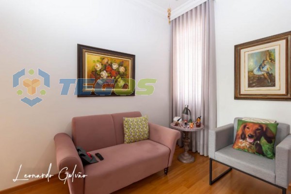 Apartamento localizado em Santa Lúcia. 3 quartos (1 suítes), 2 banheiros e 1 vagas. Foto 5