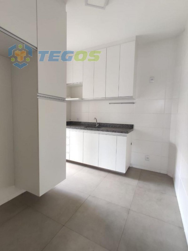 Apartamento localizado em Padre Eustáquio. 3 quartos (1 suítes), 2 banheiros e 2 vagas. Foto 3