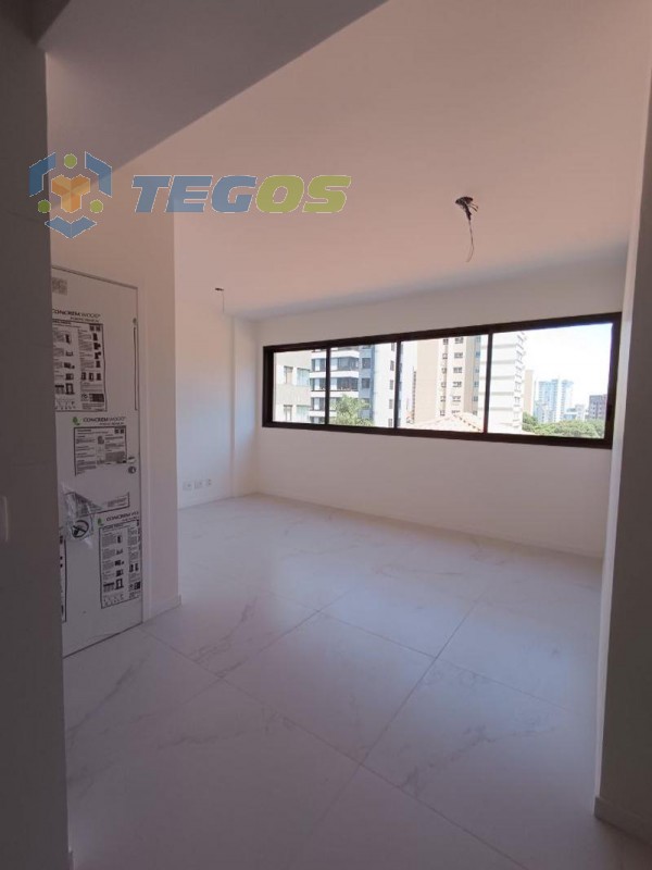 Apartamento localizado em Serra. 3 quartos (1 suítes), 3 banheiros e 2 vagas. Foto 1