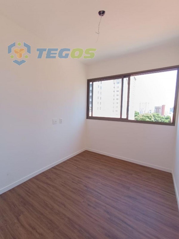 Apartamento localizado em Serra. 3 quartos (1 suítes), 3 banheiros e 2 vagas. Foto 6