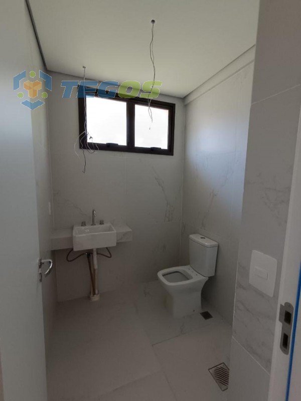 Apartamento localizado em Serra. 3 quartos (1 suítes), 3 banheiros e 2 vagas. Foto 8