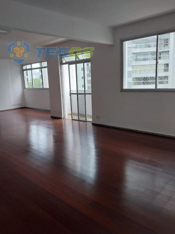 Apartamento localizado em Santo Agostinho. 4 quartos (1 suítes), 3 banheiros e 2 vagas. Foto 5