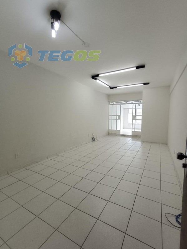 Sala localizado em Barro Preto com área útil 60.00 m². Foto 1